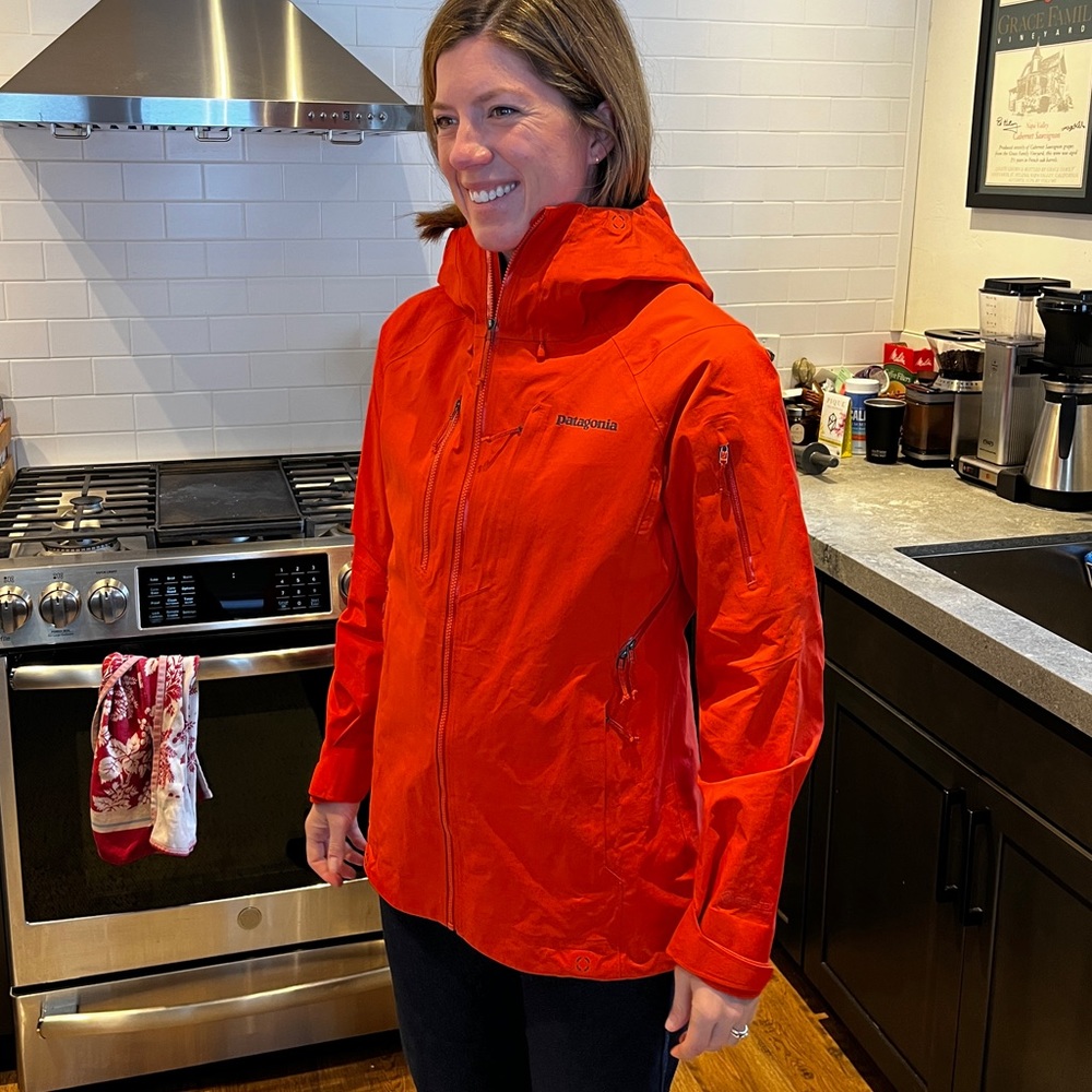 Patagonia Bright Red Ski & Snow Jacket